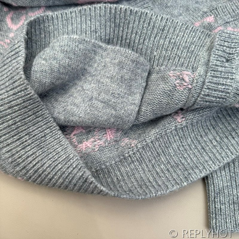 구찌 그레이 핑크 GG 자카드 니트 가디건