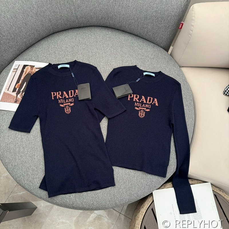 프라다 자카드 로고 반팔