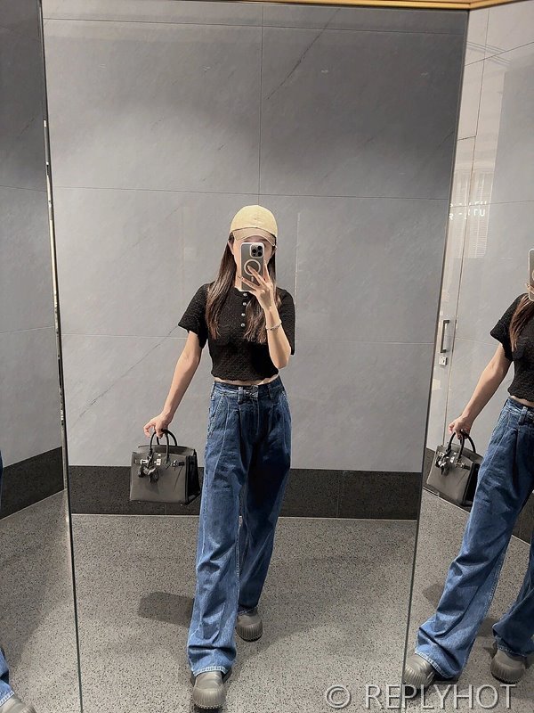 샤넬 크로쉐 니트 탑 2color