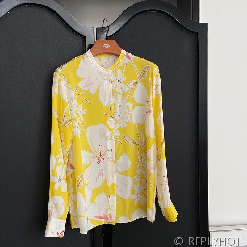 로로피아나 꾳무늬셔츠