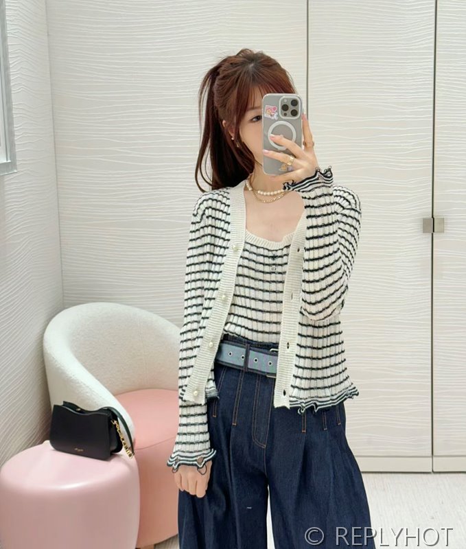 디올 스트라이프 가디건
