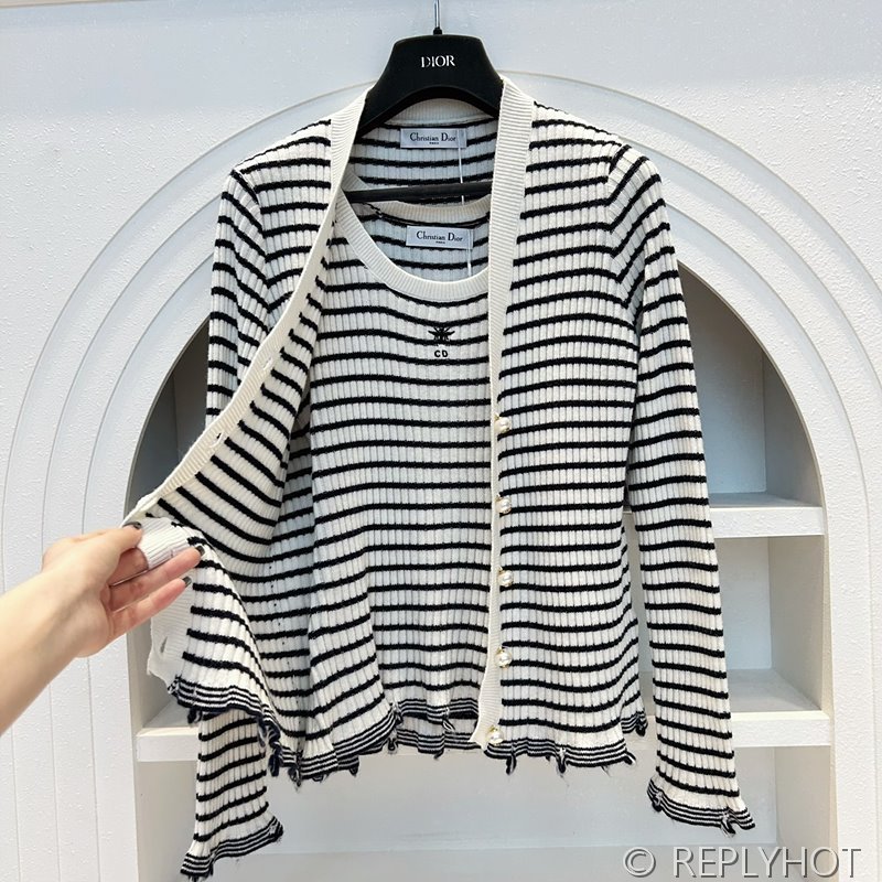 디올 스트라이프 가디건