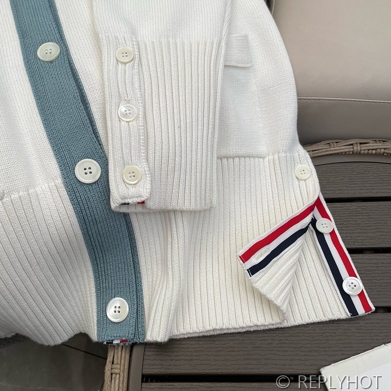 톰브라운 스트라이프 미듐 가디건