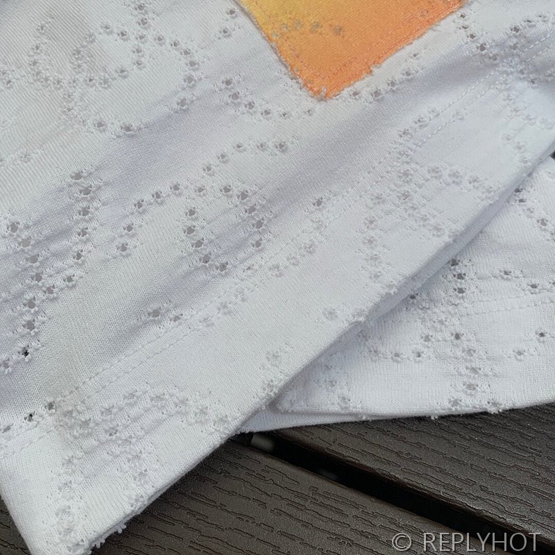 샤넬 로고 크롭티