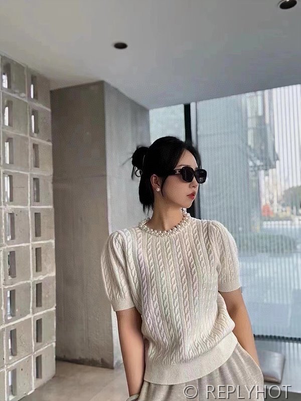 산드로 라운드 진주 반팔 니트