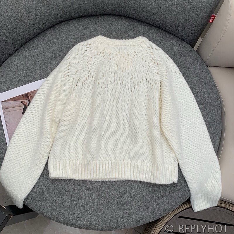 셀린느 트리비옹 알파카 스웨터