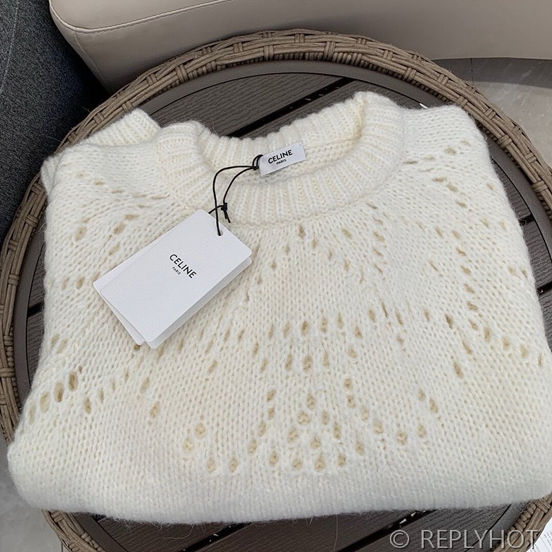 셀린느 트리비옹 알파카 스웨터