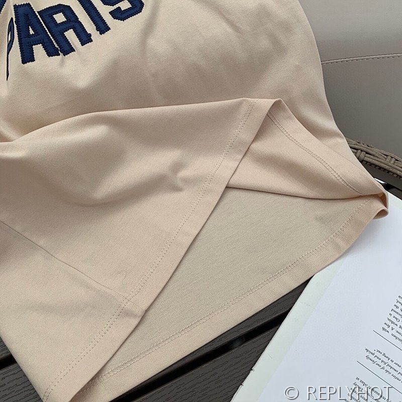 셀린느 로고 자수 반팔