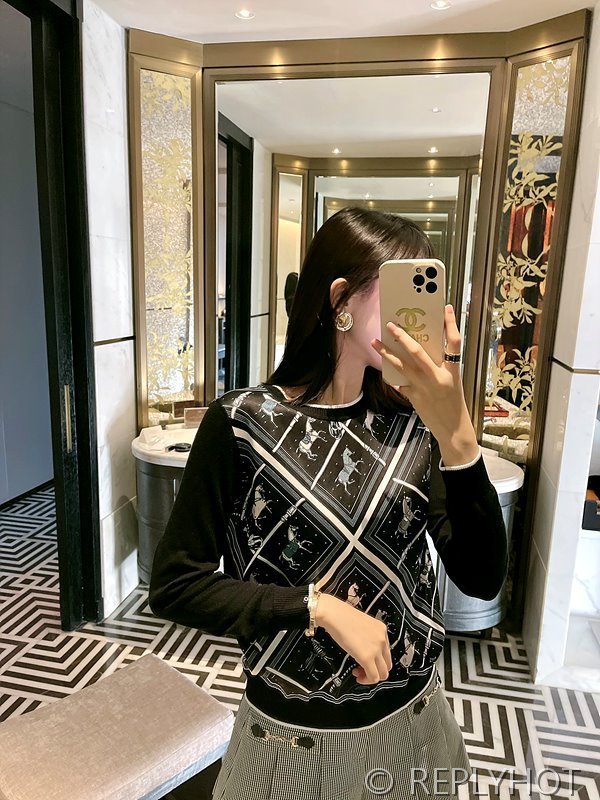 에르메스 실크100% 프린트 니트 풀오버 스웨터