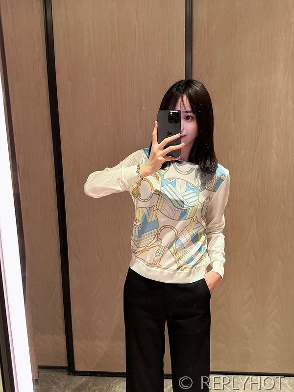 에르메스 실크100% 프린트 니트 풀오버 스웨터