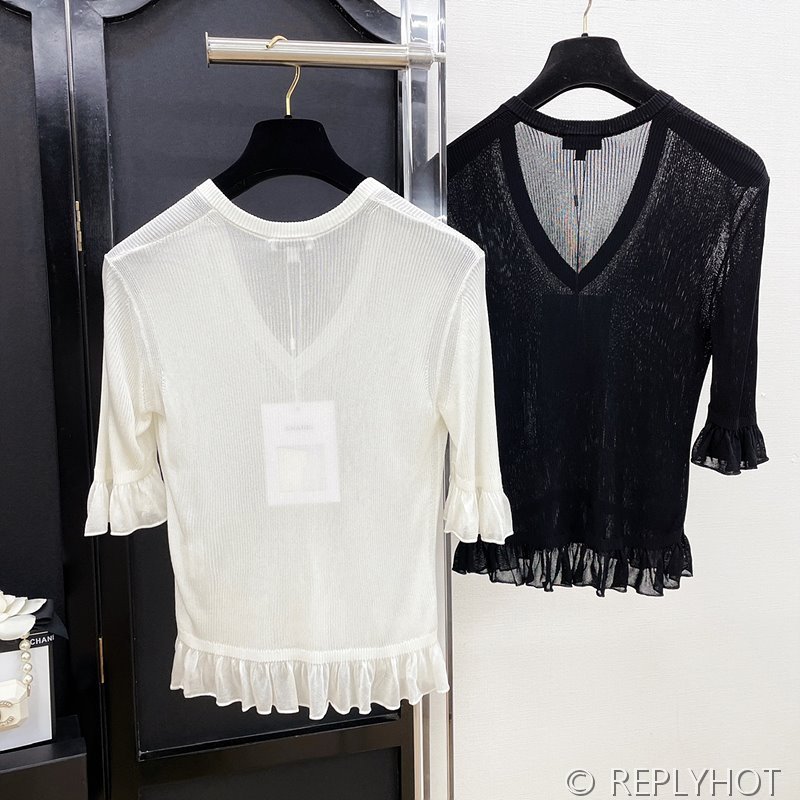 샤넬 V넥 니트 2color