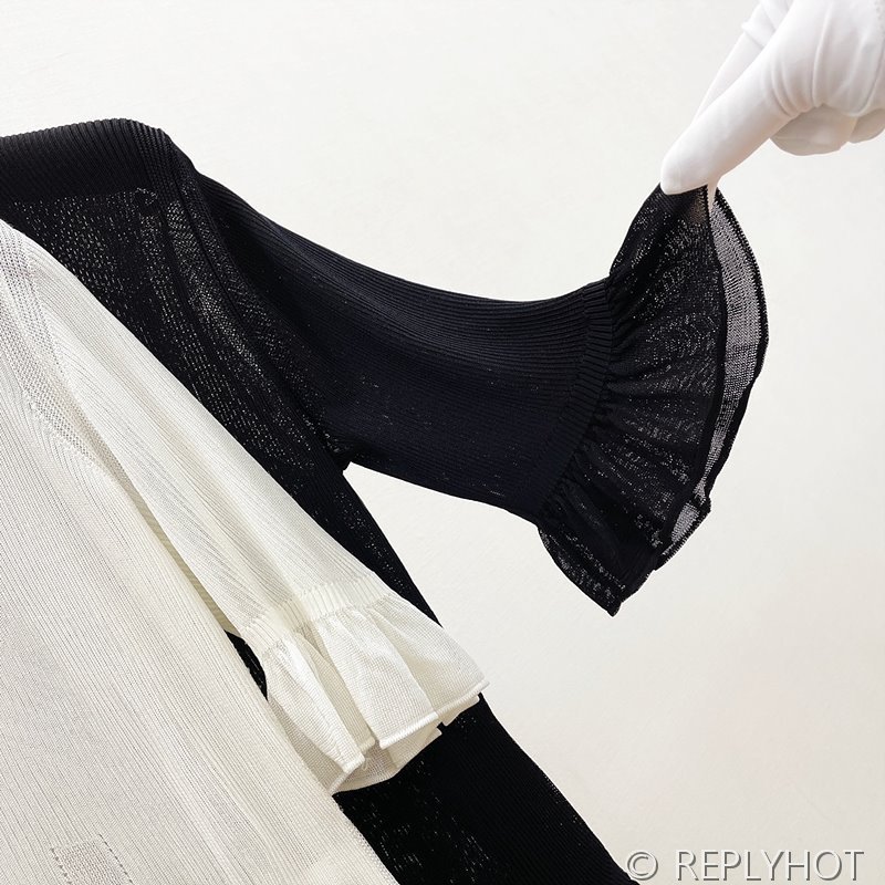 샤넬 V넥 니트 2color