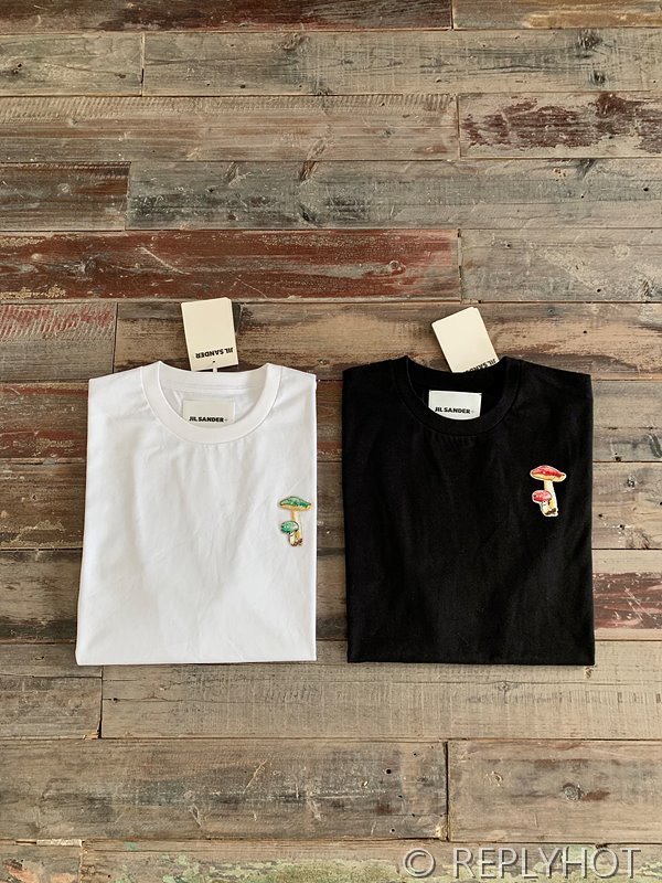 질샌더 머쉬 자수 반팔 남여공용 2COLOR [매장가 160만원대]