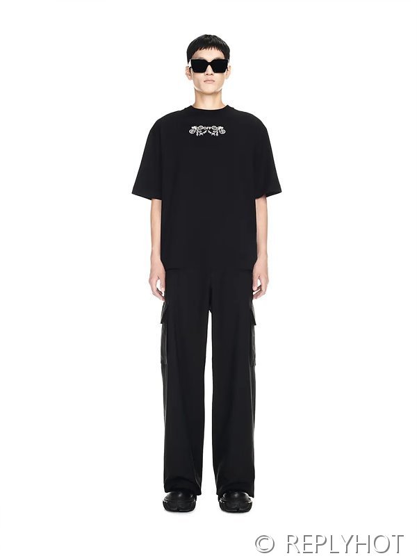 오프화이트 반팔 남여공용 [매장가 160만원대]