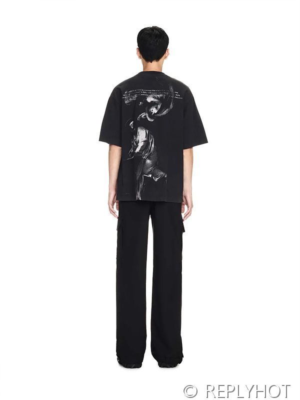 오프화이트 반팔 남여공용 [매장가 160만원대]