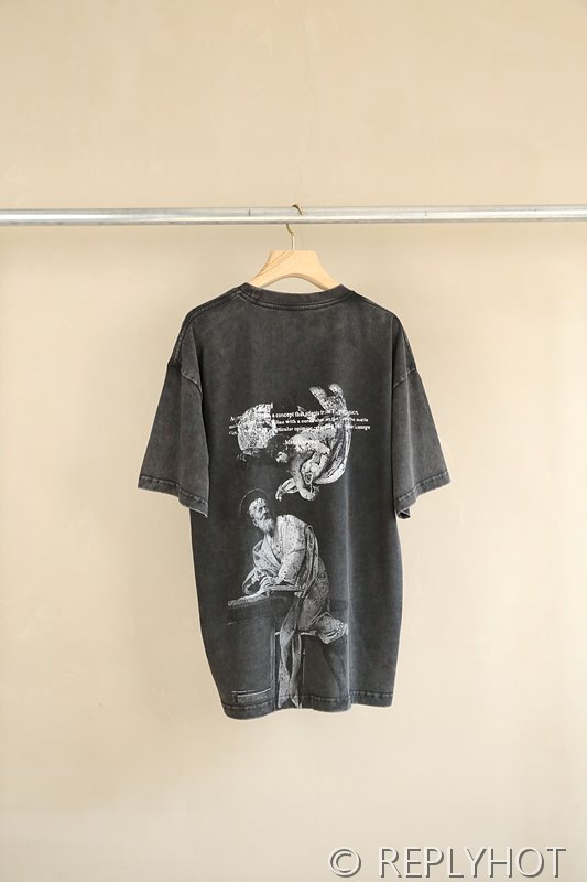 오프화이트 반팔 남여공용 [매장가 160만원대]