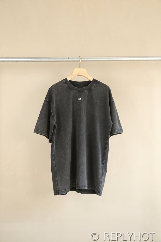 오프화이트 반팔 남여공용 [매장가 160만원대]