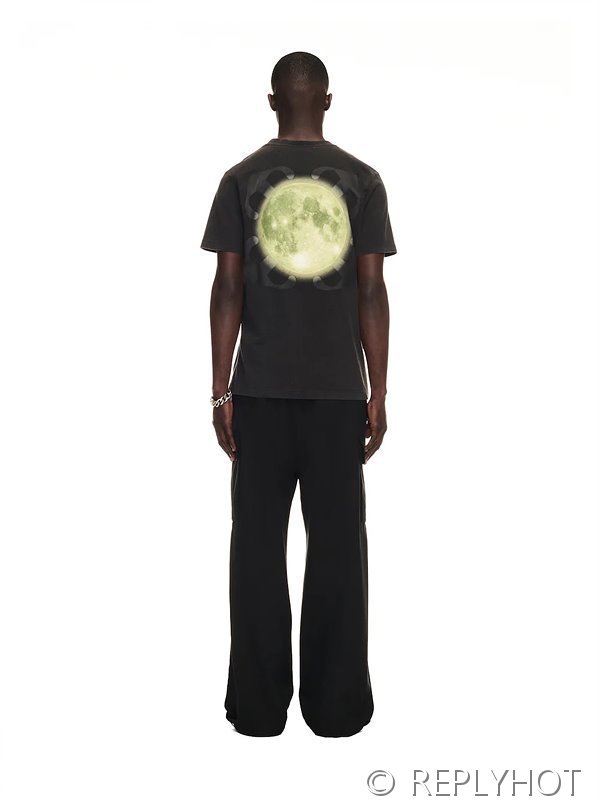 오프화이트 달 반팔 남여공용 [매장가 160만원대]