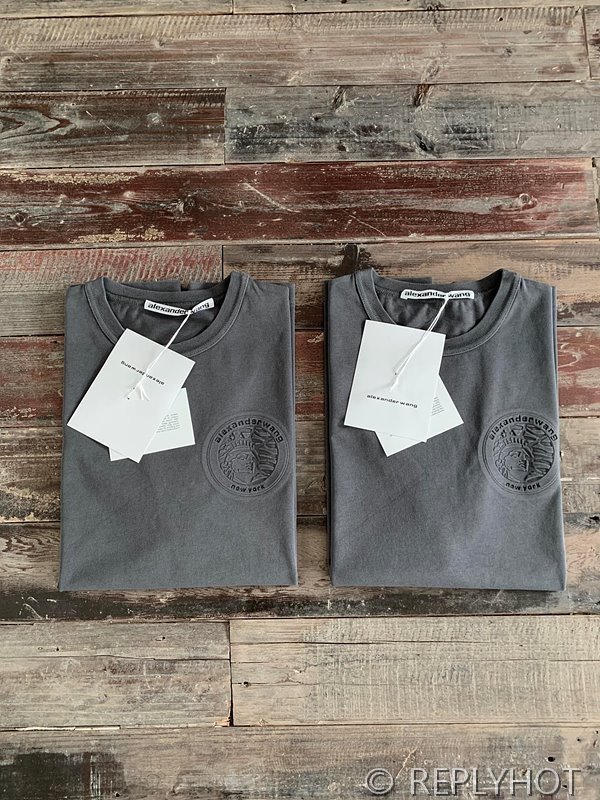 알렉산더왕 로고 반팔 남여공용 [매장가 160만원대]