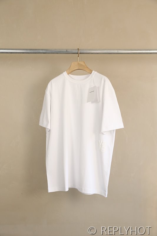 알렉산더왕 로고 반팔 남여공용 2COLOR [매장가 160만원대]