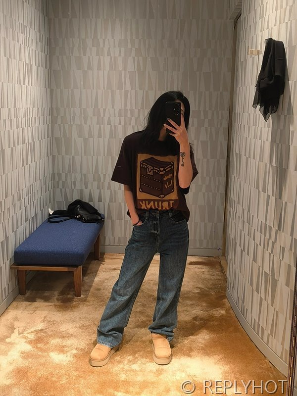 루이비통 반팔 남여공용 [매장가 230만원대]