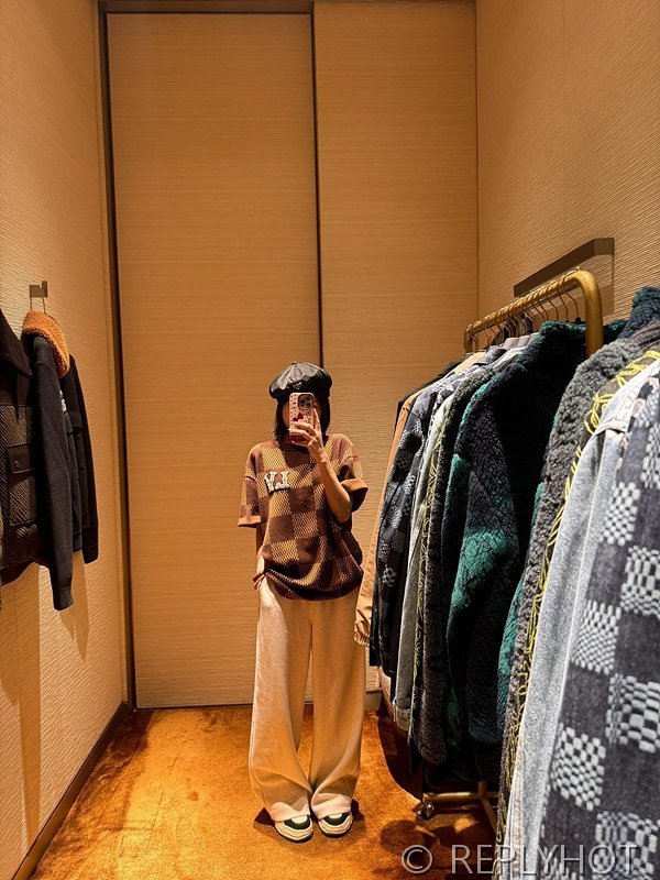 루이비통 LV 다미에 반팔 남여공용 [매장가 280만원대]