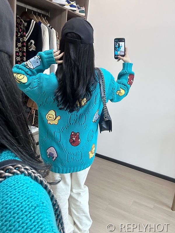 구찌 자수 니트 코튼 스웨터 남여공용 [매장가 358만원대]