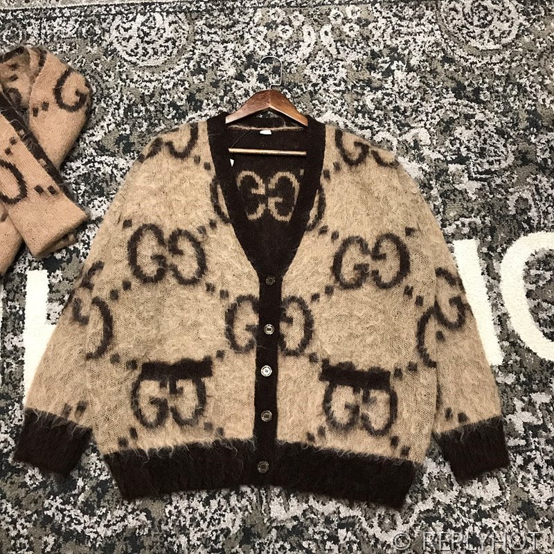 구찌 양면 GG 모헤어 가디건 [매장가 388만원대]