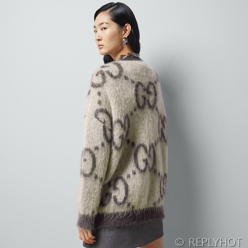 구찌 양면 GG 모헤어 가디건 [매장가 388만원대]