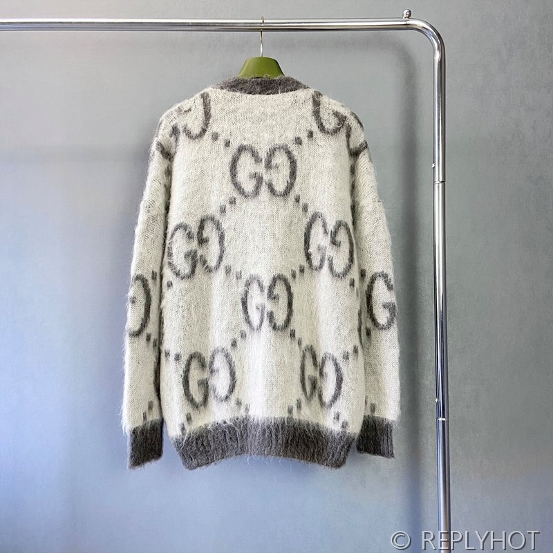 구찌 양면 GG 모헤어 가디건 [매장가 388만원대]