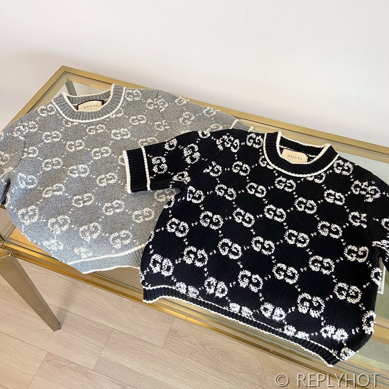 구찌 벨벳 혼방 자카드 니트 2COLOR [매장가 258만원대]