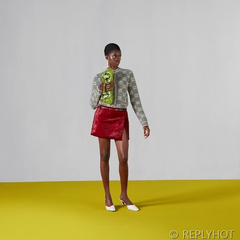 구찌 매듭 벨벳 자카드 가디건 2COLOR [매장가 348만원대]