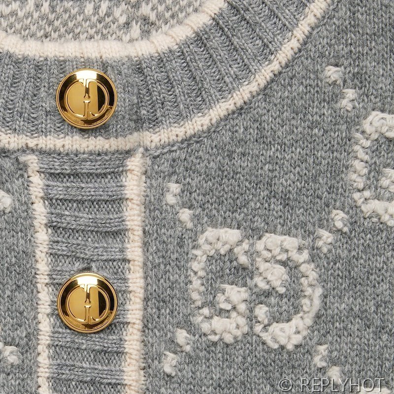 구찌 매듭 벨벳 자카드 가디건 2COLOR [매장가 348만원대]