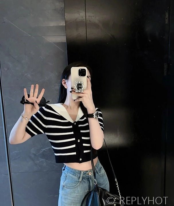 미우미우 니트 반팔 가디건 [매장가 230만원대]