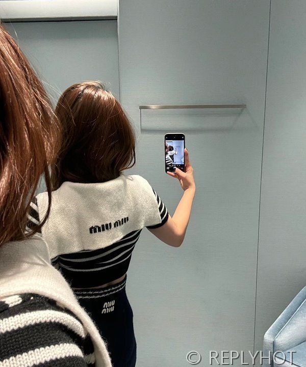 미우미우 니트 반팔 가디건 [매장가 230만원대]