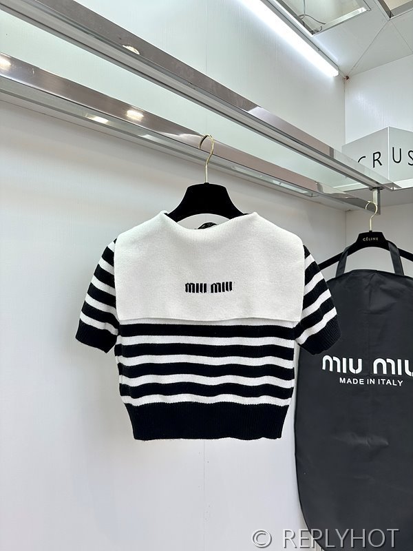 미우미우 니트 반팔 가디건 [매장가 230만원대]