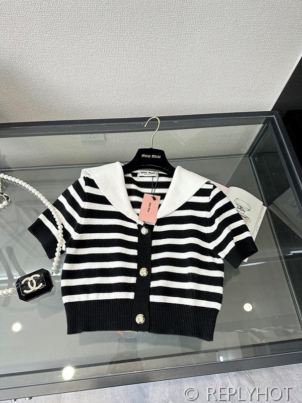 미우미우 니트 반팔 가디건 [매장가 230만원대]