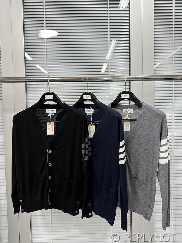 톰브라운 4바 스트라이프 울 가디건 [매장가 150만원대]