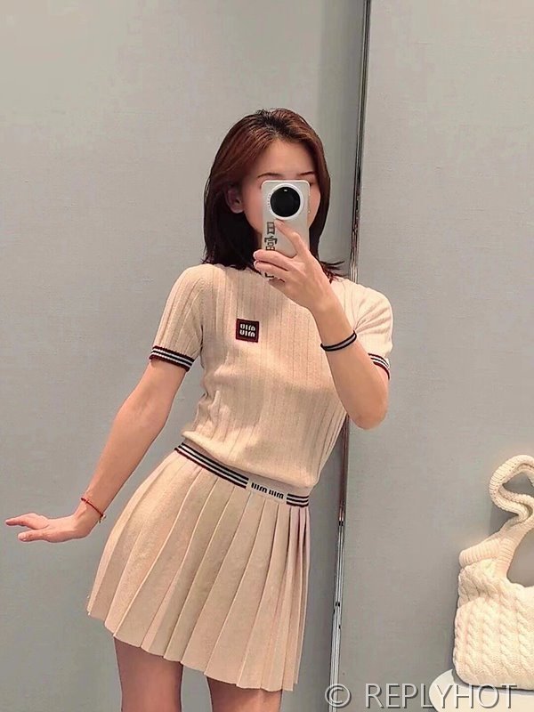 미우미우 반팔 니트