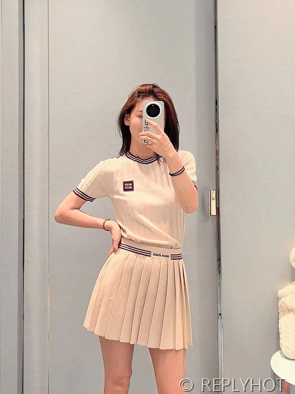 미우미우 반팔 니트