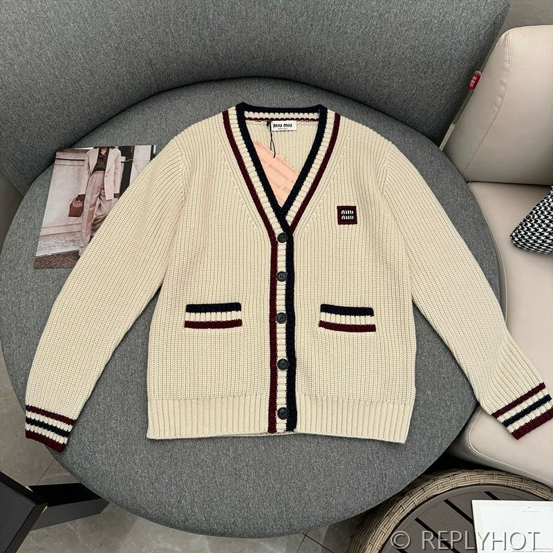 미우미우 V넥 스트라이프 스웨트 가디건