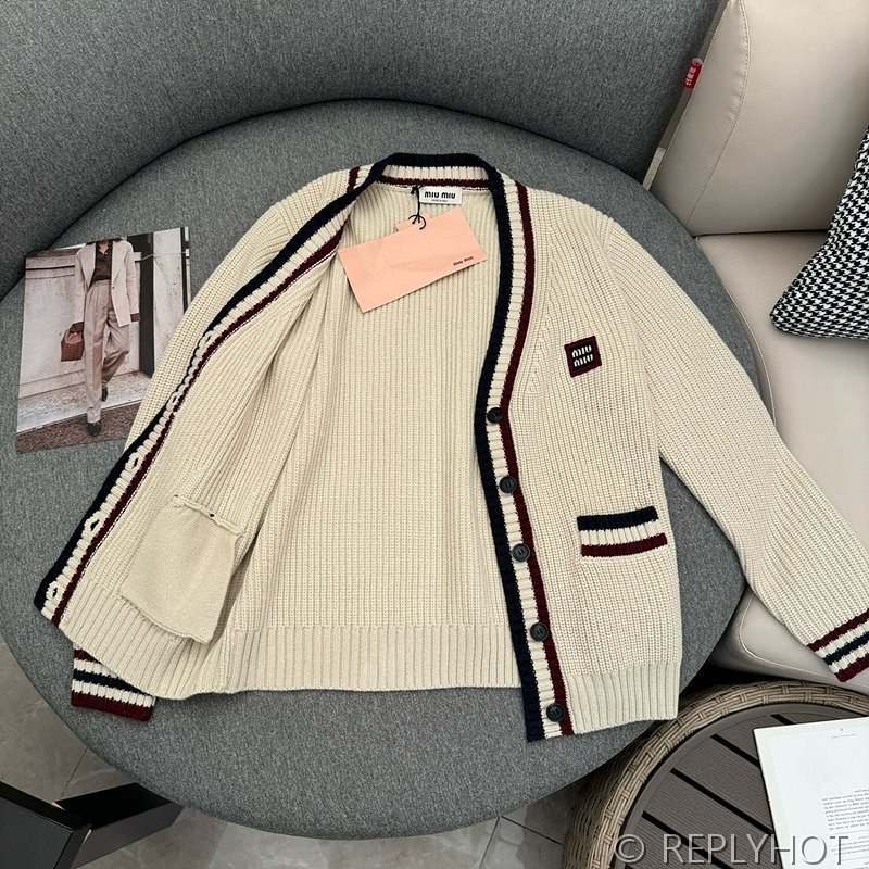 미우미우 V넥 스트라이프 스웨트 가디건