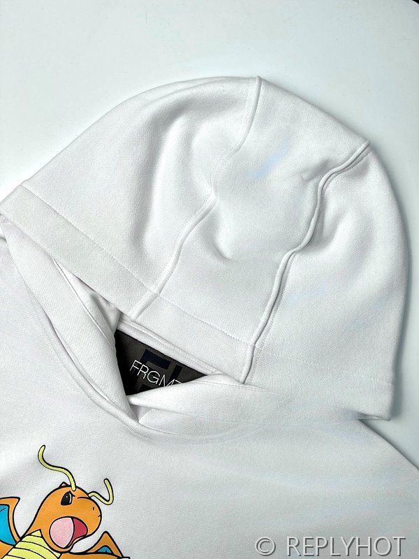 펜디 포켓몬콜라보 후드티 2COLOR (남여공용) [매장가 260만원대]