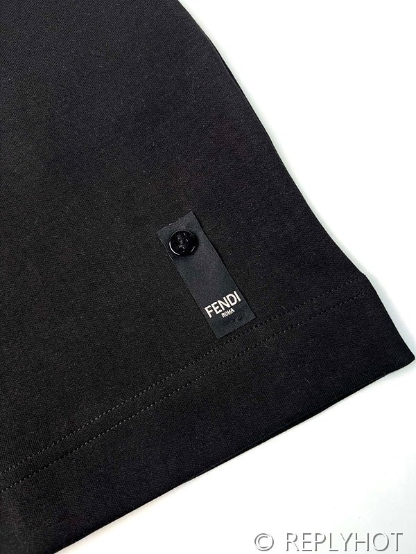 펜디 지퍼 포켓 반팔 (남여공용) [매장가 170만원대]