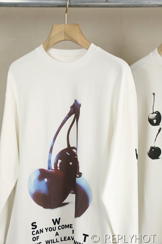 질샌더 체리 라운드티 (남여공용) [매장가 200만원대]