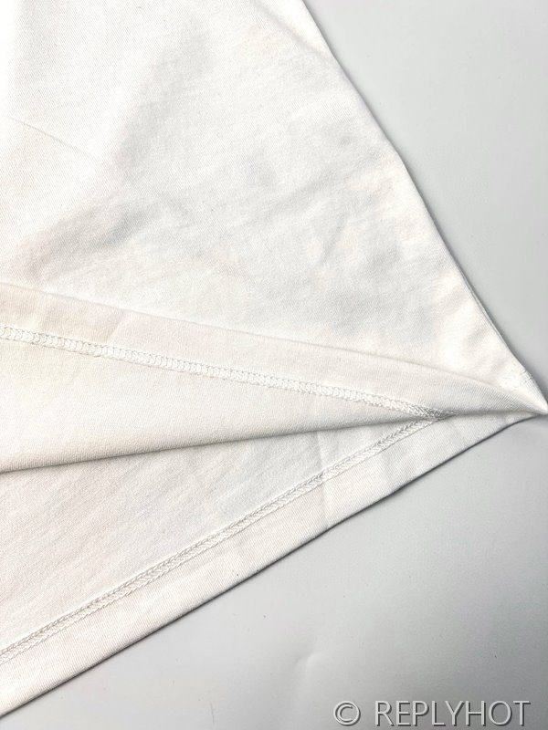 셀린느 트리옹프 반팔 2COLOR (남여공용) [매장가 150만원대]