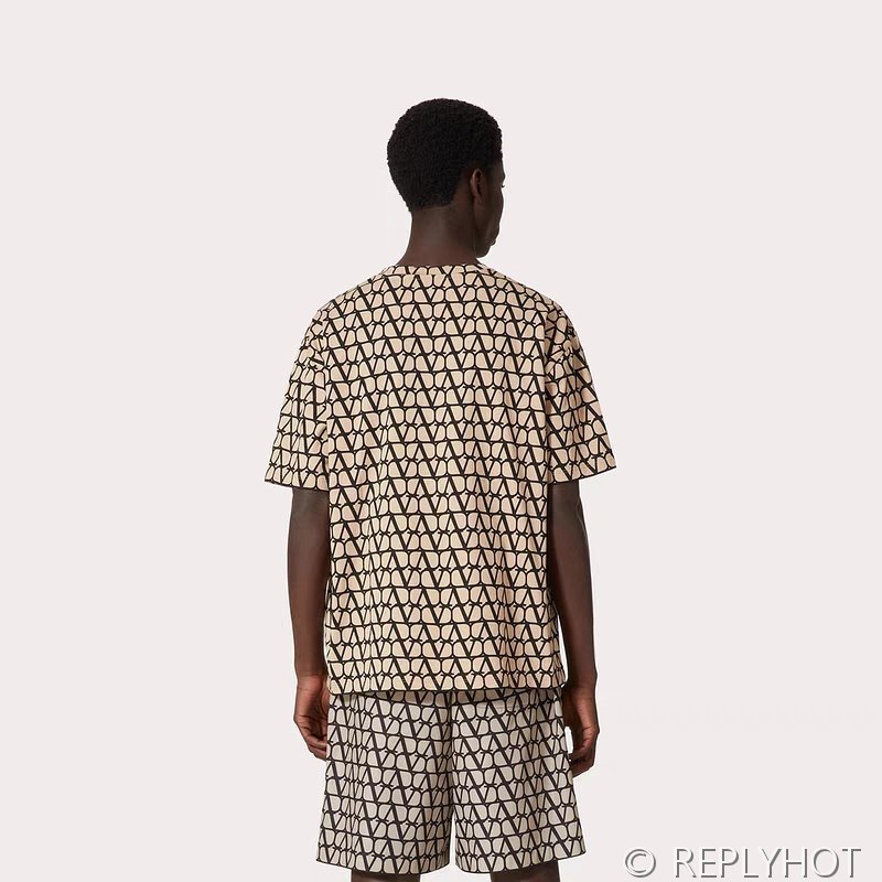 발렌티노 루즈 반팔티 2COLOR (남여공용) [매장가 190만원대]