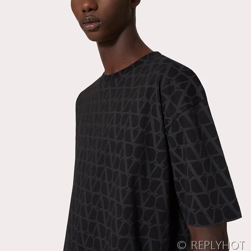 발렌티노 루즈 반팔티 2COLOR (남여공용) [매장가 190만원대]