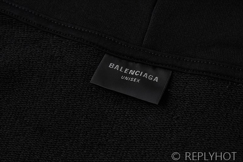 발렌시아가 맨체스터 유나이티드 로고 10번 후드 집업(남여공용) [매장가 350만원대]