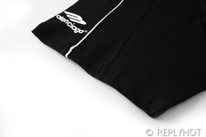 발렌시아가 맨체스터 유나이티드 로고 10번 티셔츠(남여공용) [매장가 220만원대]